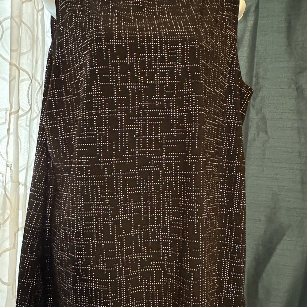 Antthony Elegant Black and Gold Dress